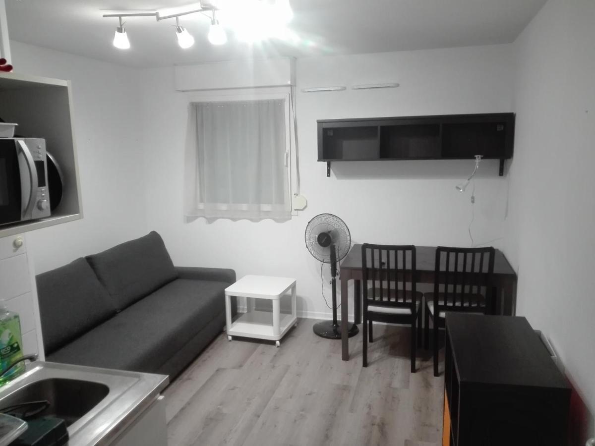 Studio Devant Les Remparts Avec Parking Prive Διαμέρισμα Αβινιόν Εξωτερικό φωτογραφία
